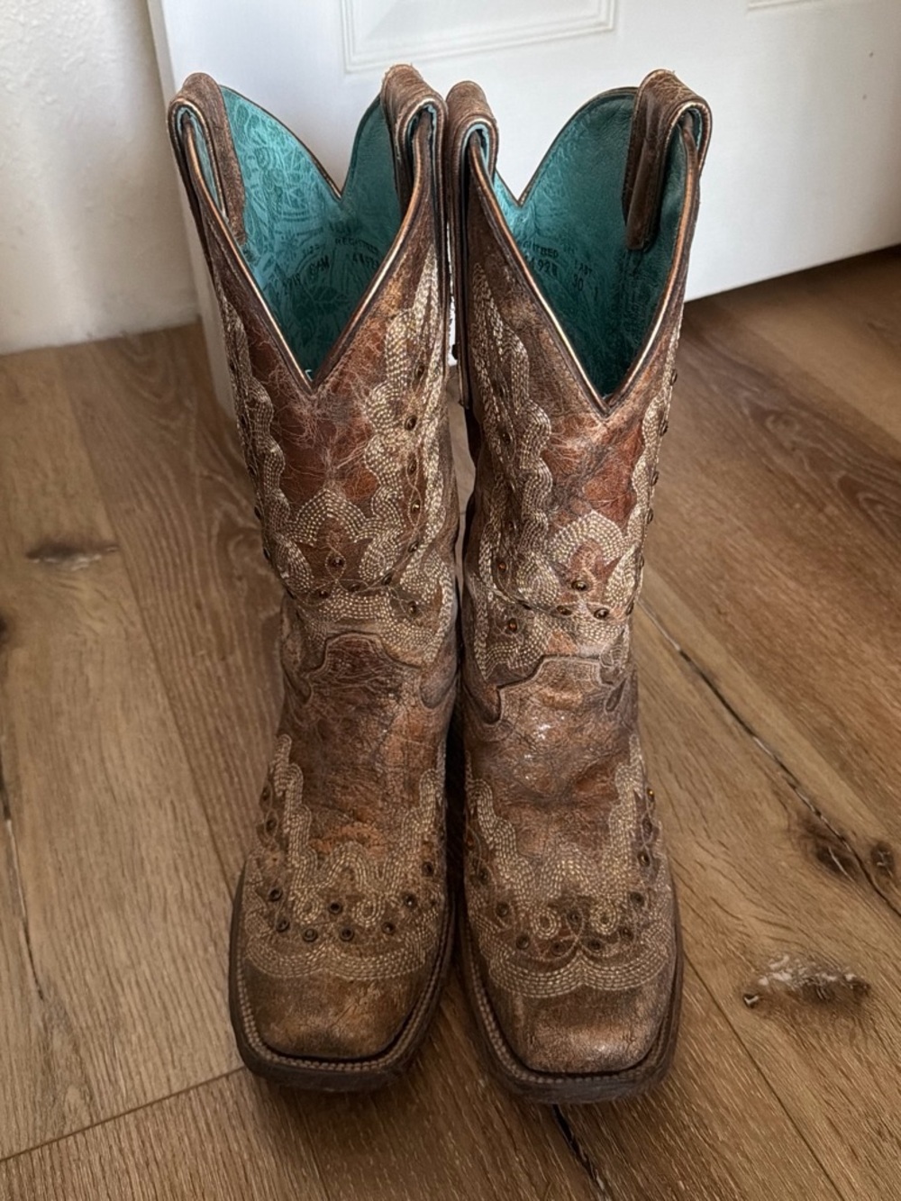 Women’s Brown Embroidered Lace-Up Western Boots with Teal Lining